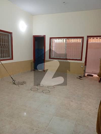 گلشن اقبال - بلاک 10-اے گلشنِ اقبال,گلشنِ اقبال ٹاؤن,کراچی میں 3 کمروں کا 10 مرلہ بالائی پورشن 80.0 ہزار میں کرایہ پر دستیاب ہے۔