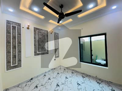 وائٹل ہومز ڈی ڈی وائٹل ہومز ہاؤسنگ سکیم,لاہور میں 3 کمروں کا 3 مرلہ مکان 1.3 کروڑ میں برائے فروخت۔