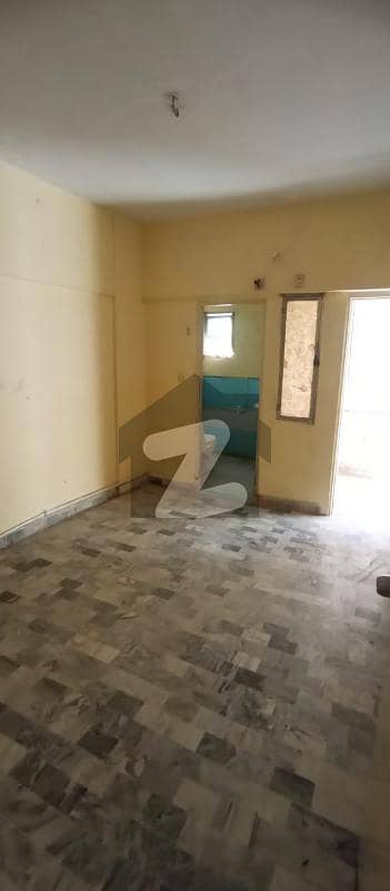 گلستانِِ جوہر ۔ بلاک 17 گلستانِ جوہر,کراچی میں 2 کمروں کا 3 مرلہ فلیٹ 24.0 ہزار میں کرایہ پر دستیاب ہے۔