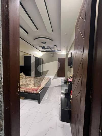 WELL DECORATED 2 BED DD FLAT AVAILALBE FOR SALE AT PARSI COLONY