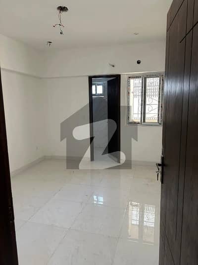 کوسموپولیٹن سوسائٹی کراچی میں 2 کمروں کا 4 مرلہ فلیٹ 2.3 کروڑ میں برائے فروخت۔