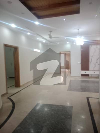 ایف ۔ 11 اسلام آباد میں 3 کمروں کا 12 مرلہ زیریں پورشن 2.0 لاکھ میں کرایہ پر دستیاب ہے۔