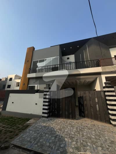 بخ ولاز فیز 2 - مانک بلاک بوچ ایگزیکٹو ولاز - فیز 2,بش ایگزیکٹو ولاز,ملتان میں 4 کمروں کا 5 مرلہ مکان 2.15 کروڑ میں برائے فروخت۔