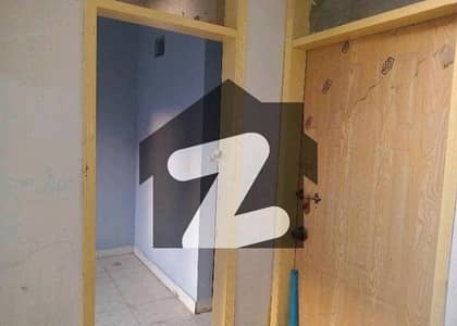 اللہ والا ٹاؤن - سیکٹر 31-جی اللہ والا ٹاؤن,کورنگی,کراچی میں 2 کمروں کا 2 مرلہ فلیٹ 20.0 لاکھ میں برائے فروخت۔