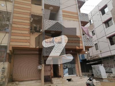 60 Square Yards Flat For Grabs In Korangi