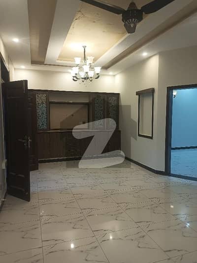 ای ۔ 11 اسلام آباد میں 6 کمروں کا 10 مرلہ مکان 2.6 لاکھ میں کرایہ پر دستیاب ہے۔