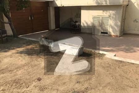 کلفٹن ۔ بلاک 5 کلفٹن,کراچی میں 10 کمروں کا 2 کنال مکان 16.0 لاکھ میں کرایہ پر دستیاب ہے۔