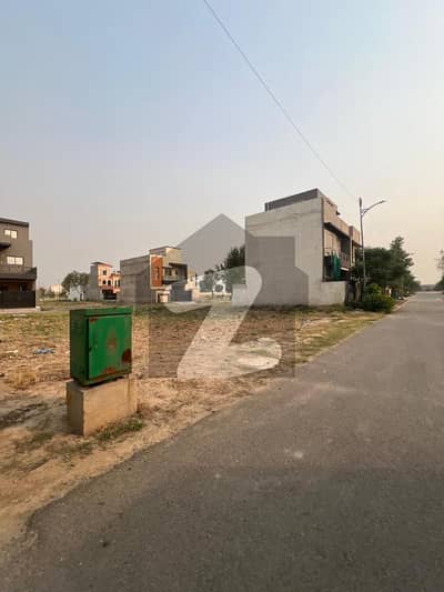 New Lahore City Phase 3 Premier Enclave 5 Marla Plot Prime Location On Ground Possession Plot For Sale In New Lahore City Near To Bahria Town Lahore