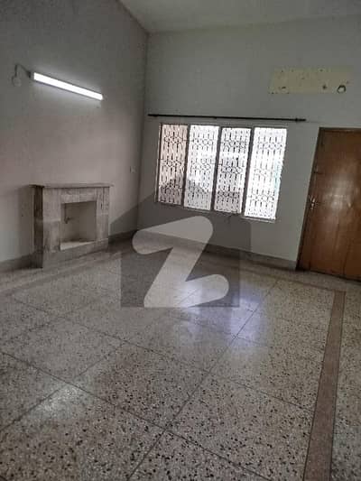 جی ۔ 11/3 جی ۔ 11,اسلام آباد میں 4 کمروں کا 4 مرلہ مکان 95.0 ہزار میں کرایہ پر دستیاب ہے۔