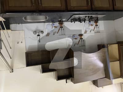 جی ۔ 13/1 جی ۔ 13,اسلام آباد میں 5 کمروں کا 4 مرلہ مکان 3.1 کروڑ میں برائے فروخت۔