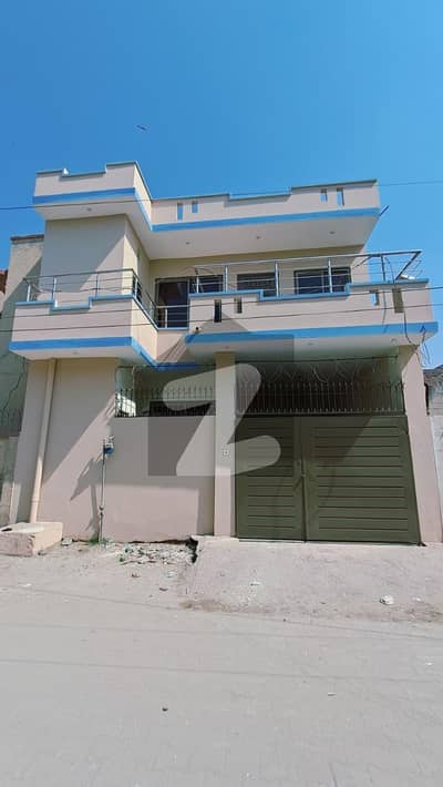 زکریا ٹاؤن ملتان میں 4 کمروں کا 5 مرلہ مکان 1.15 کروڑ میں برائے فروخت۔