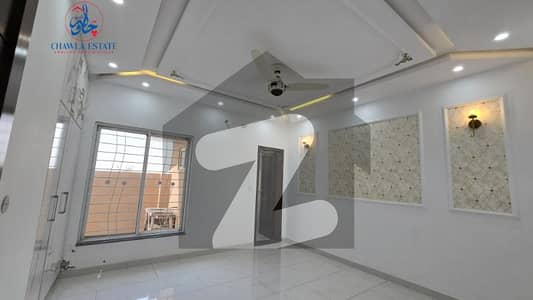 بحریہ نشیمن لاہور میں 3 کمروں کا 5 مرلہ مکان 1.5 کروڑ میں برائے فروخت۔