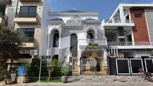 ڈریمز گارڈنز فیز 2 ڈریم گارڈنز,ڈیفینس روڈ,لاہور میں 4 کمروں کا 6 مرلہ مکان 3.2 کروڑ میں برائے فروخت۔