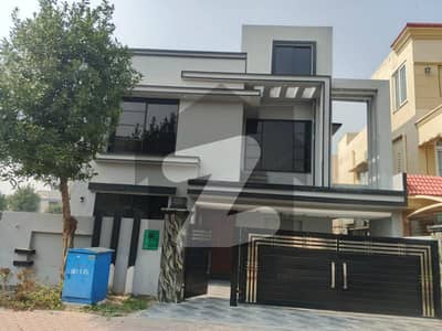 I SELL 10MARLA BRAND NEW HOUSE IN BAHRIA ORCHARD LAHORE