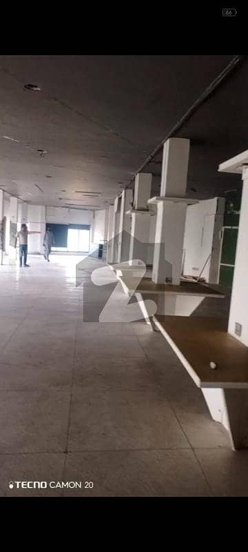 فیصل ٹاؤن لاہور میں 3 کمروں کا 16 مرلہ دفتر 2.5 لاکھ میں کرایہ پر دستیاب ہے۔