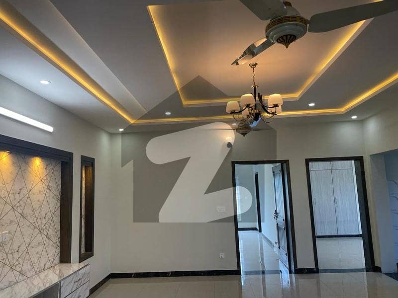 10 Marla Double Storey House For Rent 10 Marla Double Storey House For Rent