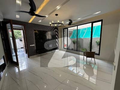 5 Marla Modern House Available For Sale
