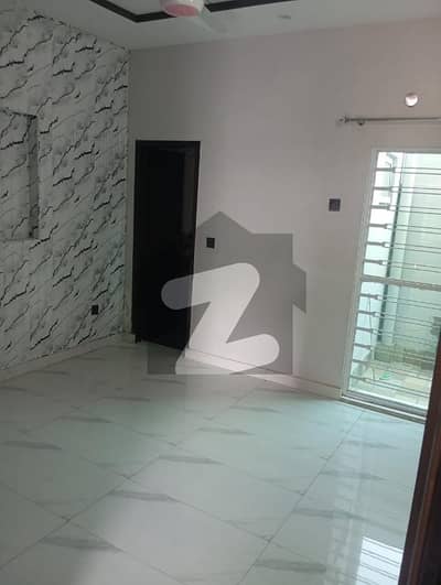 10 Marla Upper Portion Available For Rent Wapda Town Ph1 Block g2