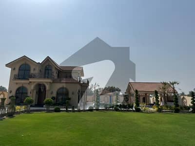 برکی روڈ کینٹ,لاہور میں 4 کمروں کا 4 کنال فارم ہاؤس 14.0 کروڑ میں برائے فروخت۔