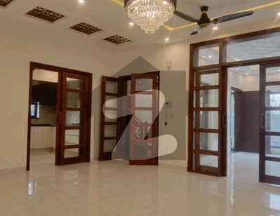 Owner Build 10-Marla House In Bahria Town Lahore For Sale Owner Build 10-Marla House In Bahria Town Lahore For Sale