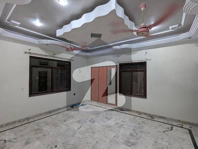 گلستانِِ جوہر ۔ بلاک 2 گلستانِ جوہر,کراچی میں 7 کمروں کا 8 مرلہ مکان 1.7 لاکھ میں کرایہ پر دستیاب ہے۔