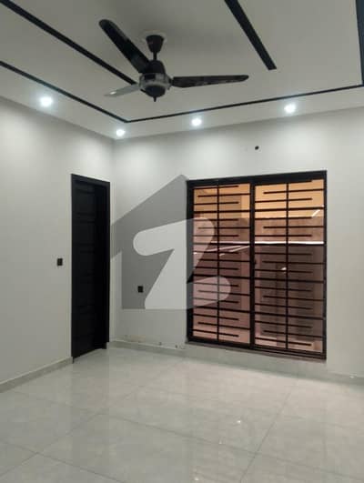 10 marla upper portion for rent.