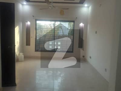 ڈی ایچ اے فیز 5 ڈیفنس (ڈی ایچ اے),لاہور میں 3 کمروں کا 5 مرلہ مکان 1.28 لاکھ میں کرایہ پر دستیاب ہے۔