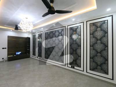 1 Kanal Portion Furnished Available For Rent