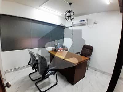 MAIN ROAD FACING OFFICE FOR RENT GULSHAN-E-IQBAL NEAR PARADISE BEKAR