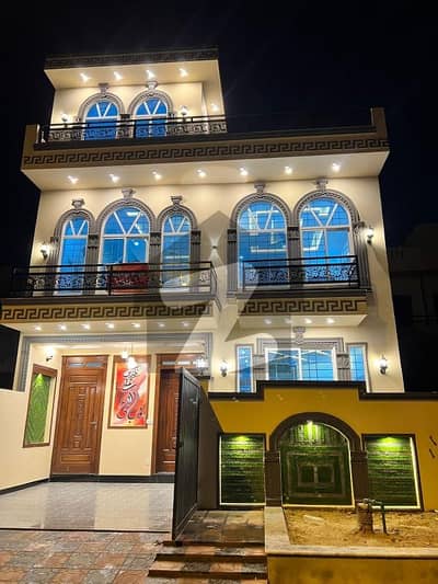 جی ۔ 13 اسلام آباد میں 4 کمروں کا 4 مرلہ مکان 1.2 لاکھ میں کرایہ پر دستیاب ہے۔