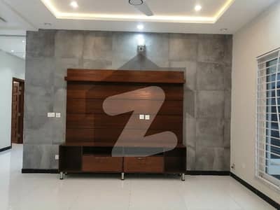 40x80 Upper Portion For Rent In G13