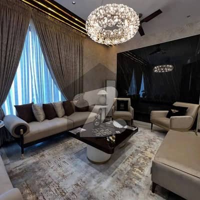 عبداللہ گارڈنز ایسٹ کینال روڈ,کینال روڈ,فیصل آباد میں 6 کمروں کا 4 کنال مکان 45.0 کروڑ میں برائے فروخت۔