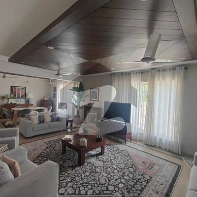 2 Kanal Modern Design House For Rent