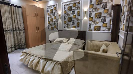 کوسموپولیٹن سوسائٹی کراچی میں 4 کمروں کا 9 مرلہ فلیٹ 1.6 لاکھ میں کرایہ پر دستیاب ہے۔