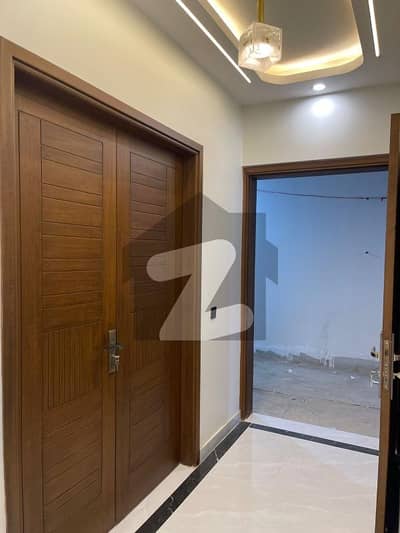 Prime Location Flat Spread Over 1550 Square Feet In Garden East Available