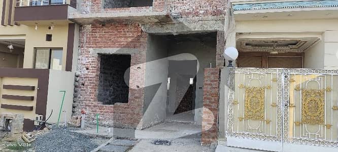 الکبیر ٹاؤن - فیز 2 الکبیر ٹاؤن,رائیونڈ روڈ,لاہور میں 3 کمروں کا 3 مرلہ مکان 88.0 لاکھ میں برائے فروخت۔