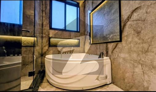 1 KANAL BEAUTIFULL HOUSE FOR RENT IN S BLOCK. SLIGHTY USED HOUSE NEAR TO PARK AND MAIN ROAD.