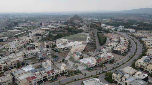 بحریہ انکلیو - سیکٹر پی بحریہ انکلیو,بحریہ ٹاؤن,اسلام آباد میں 10 مرلہ رہائشی پلاٹ 1.0 کروڑ میں برائے فروخت۔