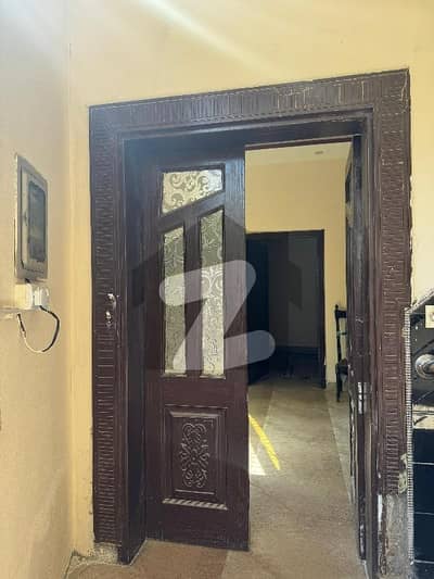 مگ ٹاؤن سیالکوٹ میں 2 کمروں کا 5 مرلہ زیریں پورشن 26.5 ہزار میں کرایہ پر دستیاب ہے۔