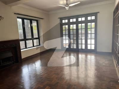 21 Marla house Fazil road Lahore cantt