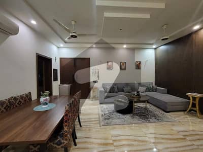 ٹرائیکون ویلیج لاہور میں 5 کمروں کا 13 مرلہ مکان 4.5 کروڑ میں برائے فروخت۔