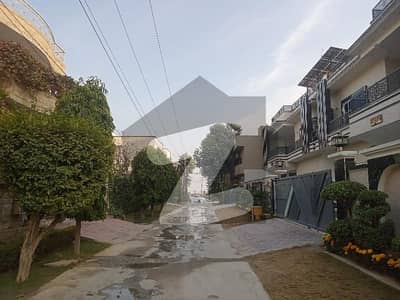 Builder Location Plot for Sale in M Block