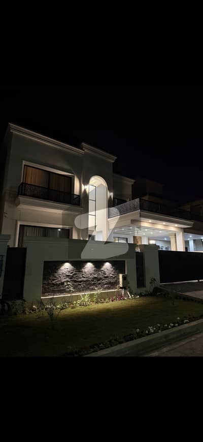 ڈی ایچ اے ڈیفینس فیز 1 ڈی ایچ اے ڈیفینس,اسلام آباد میں 6 کمروں کا 1 کنال مکان 12.5 کروڑ میں برائے فروخت۔