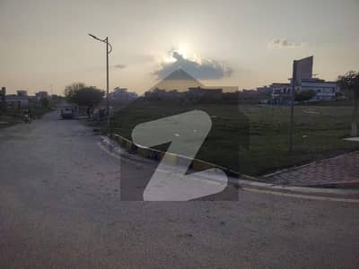 1 Kanal Corner Plot For Sale In E- Block