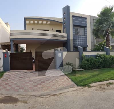 بش ایگزیکٹو ولاز ملتان میں 4 کمروں کا 10 مرلہ مکان 1.3 لاکھ میں کرایہ پر دستیاب ہے۔ بش ایگزیکٹو ولاز ملتان میں 4 کمروں کا 10 مرلہ مکان 1.3 لاکھ میں کرایہ پر دستیاب ہے۔