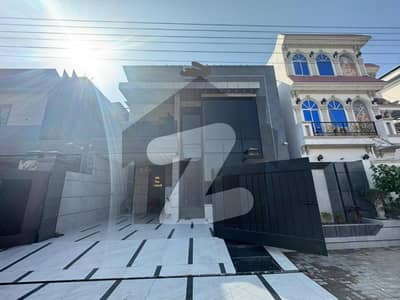 10 Marla Fully Furnished Brand New Luxury House With 10KW Solar Installed Available For Sale