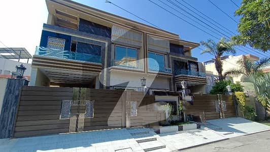 ائیر لائن ہاؤسنگ سوسائٹی لاہور میں 6 کمروں کا 10 مرلہ مکان 4.58 کروڑ میں برائے فروخت۔