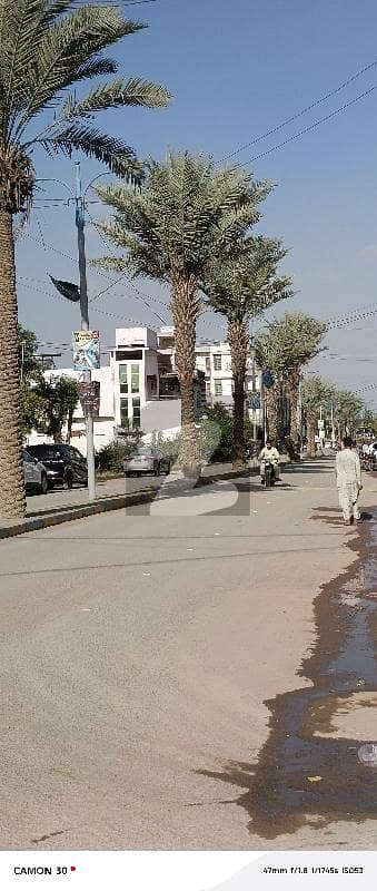 400 Yard Leased Plot 60Ft Main Road Best For Bank Loan Gated Boundary Wall Secure Society