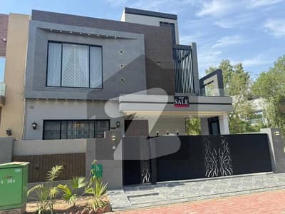 10 MARLA BEAUTIFUL HOUSE FOR SALE IN OVERSEAS B BAHRIA TOWN LAHORE