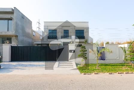 Stunning Prime Location House Is Available For sale In Bankers Avenue Cooperative Housing Society